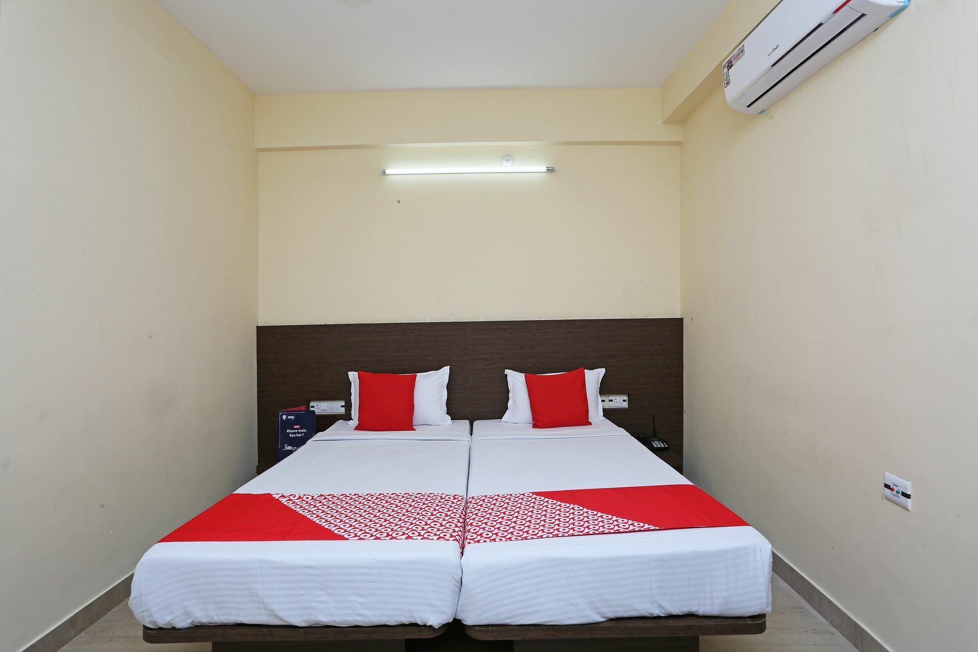 בובנשוואר Oyo 11343 Hotel Sai International מראה חיצוני תמונה