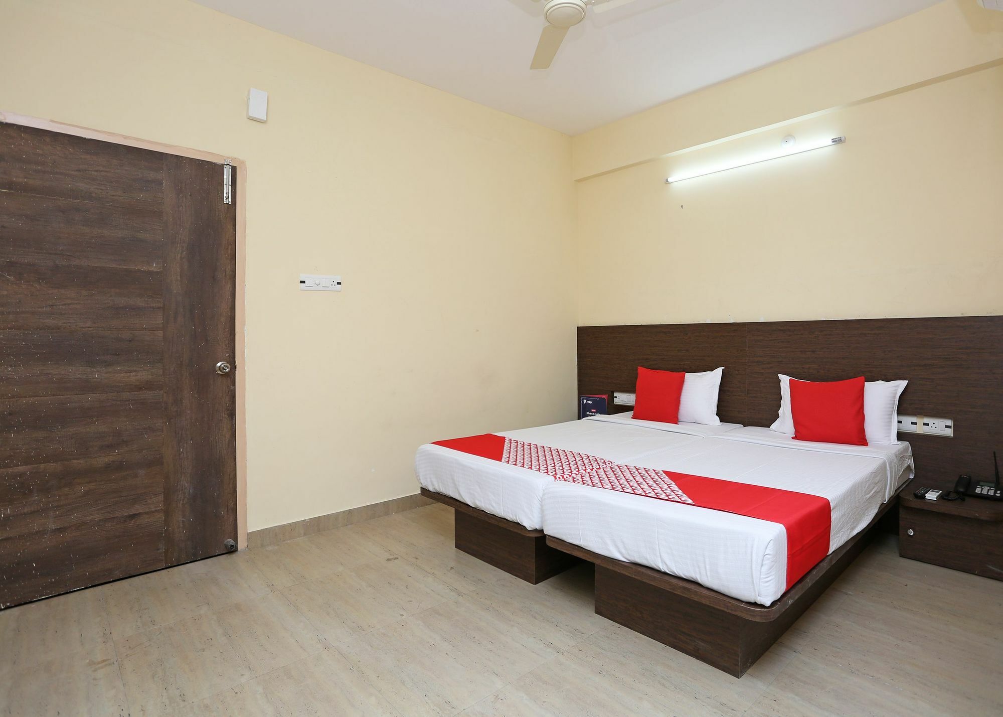 בובנשוואר Oyo 11343 Hotel Sai International מראה חיצוני תמונה